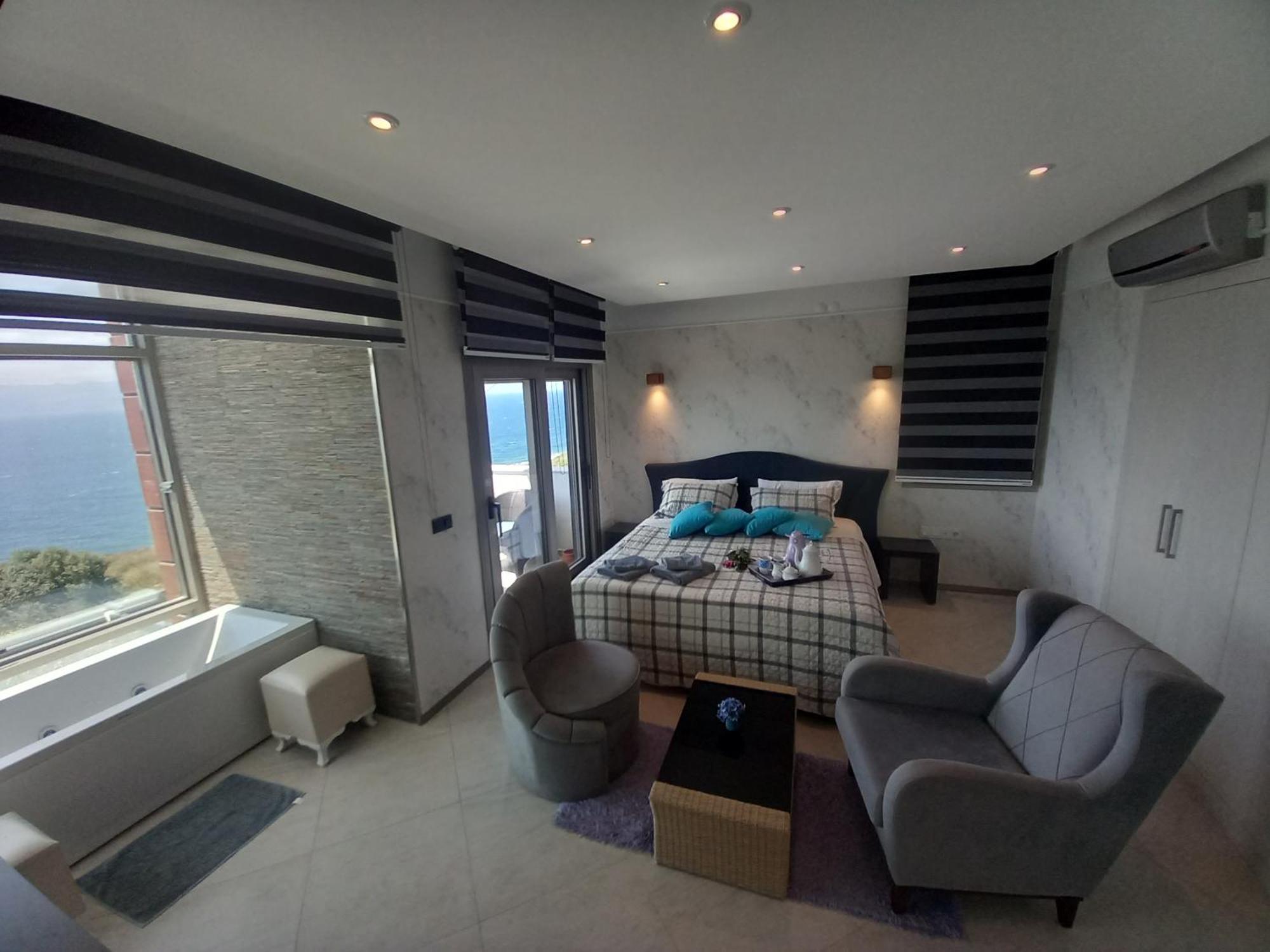 Mavi Panorama Villa Чесме Екстериор снимка
